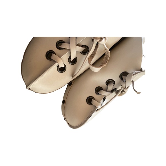 Kelsi Dagger Brooklyn Lace Up Clogs Like New Size 9 - Picture 4 of 8